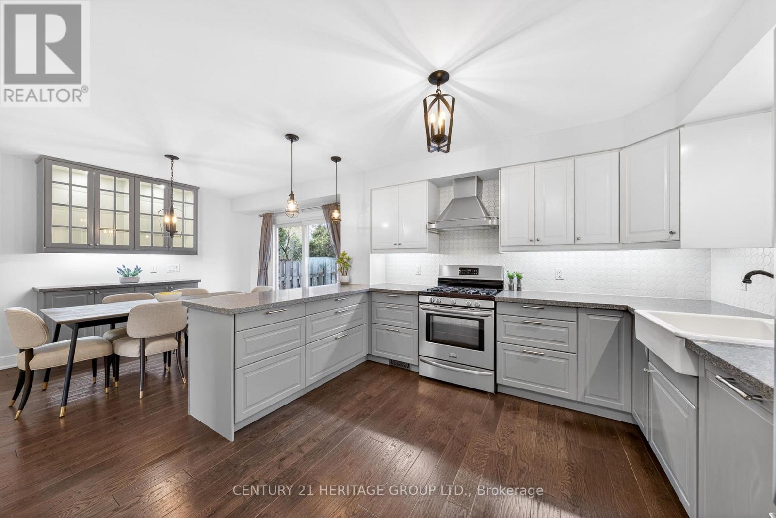 331 Maplegrove Avenue, Bradford West Gwillimbury (Bradford), Ontario  L3Z 1V8 - Photo 5 - N13095640