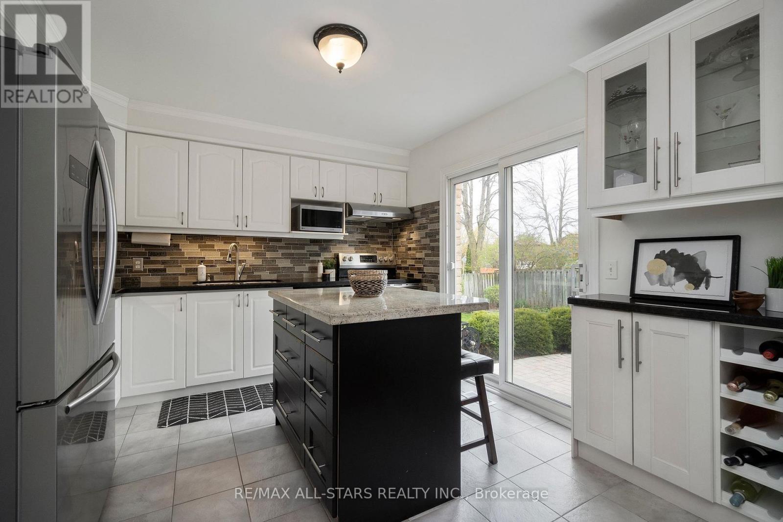 96 Tunney Crescent, Markham, Ontario  L3P 4L3 - Photo 10 - N13095668
