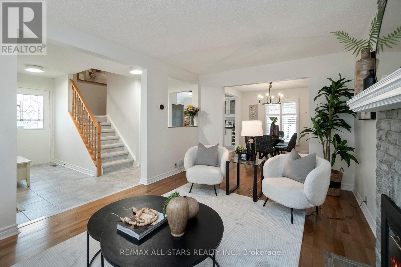 96 Tunney Crescent, Markham, Ontario  L3P 4L3 - Photo 5 - N13095668