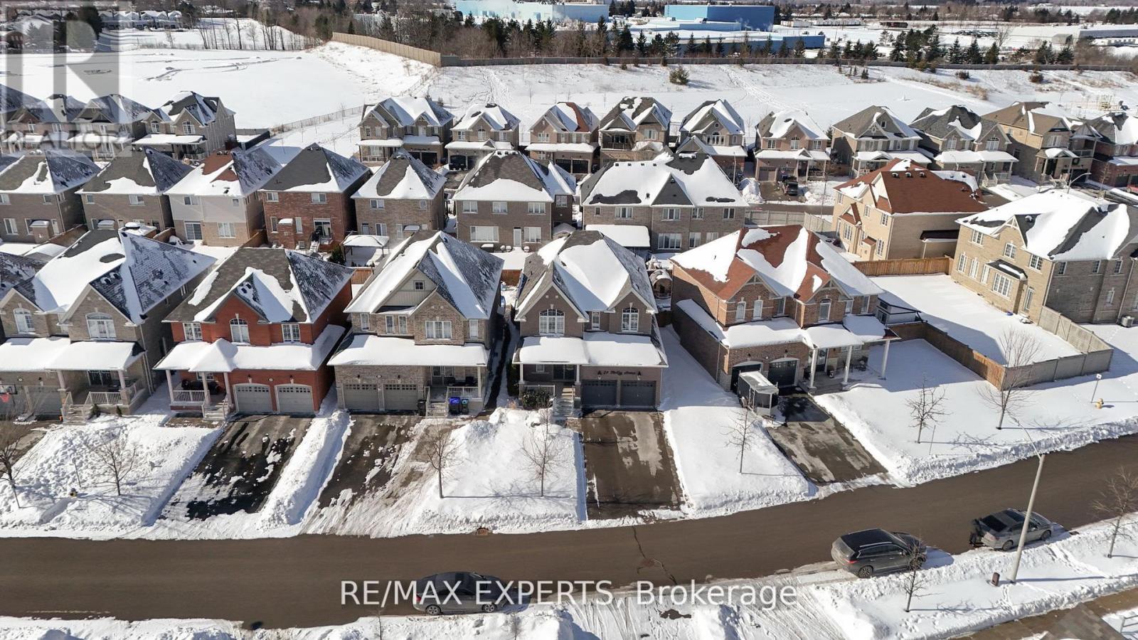 24 Mckay Avenue, New Tecumseth (Tottenham), Ontario  L0G 1W0 - Photo 3 - N13095788
