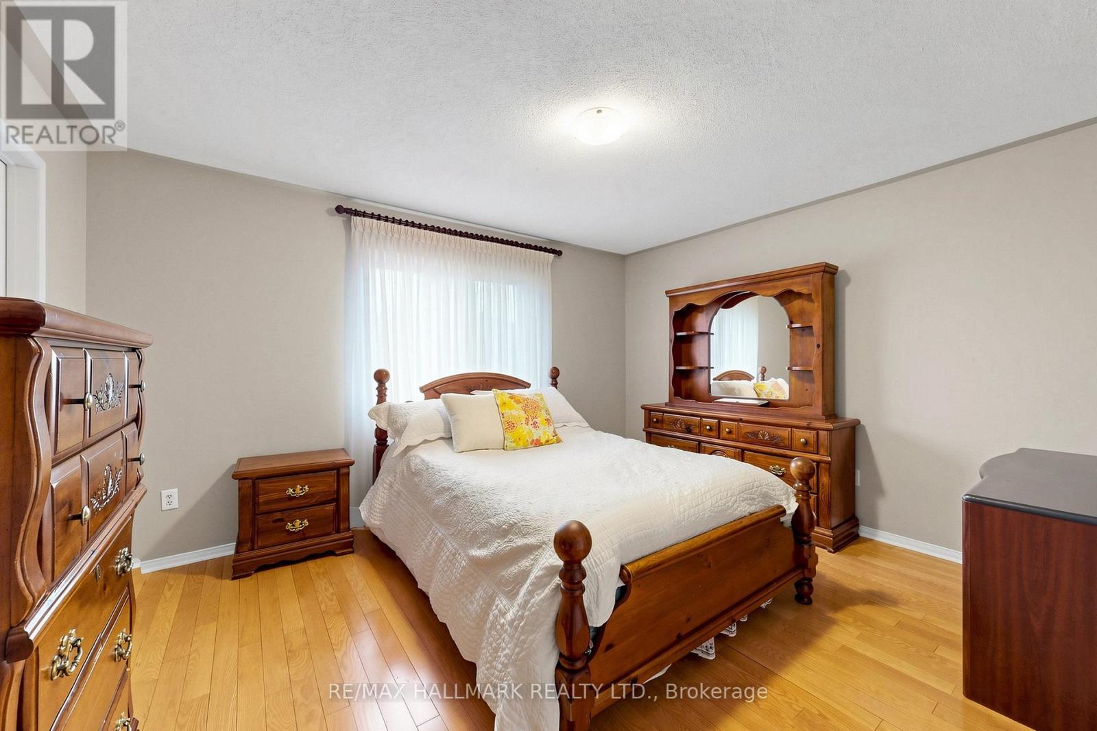 72 Walkview Crescent, Richmond Hill, Ontario  L4E 4H6 - Photo 13 - N13095902
