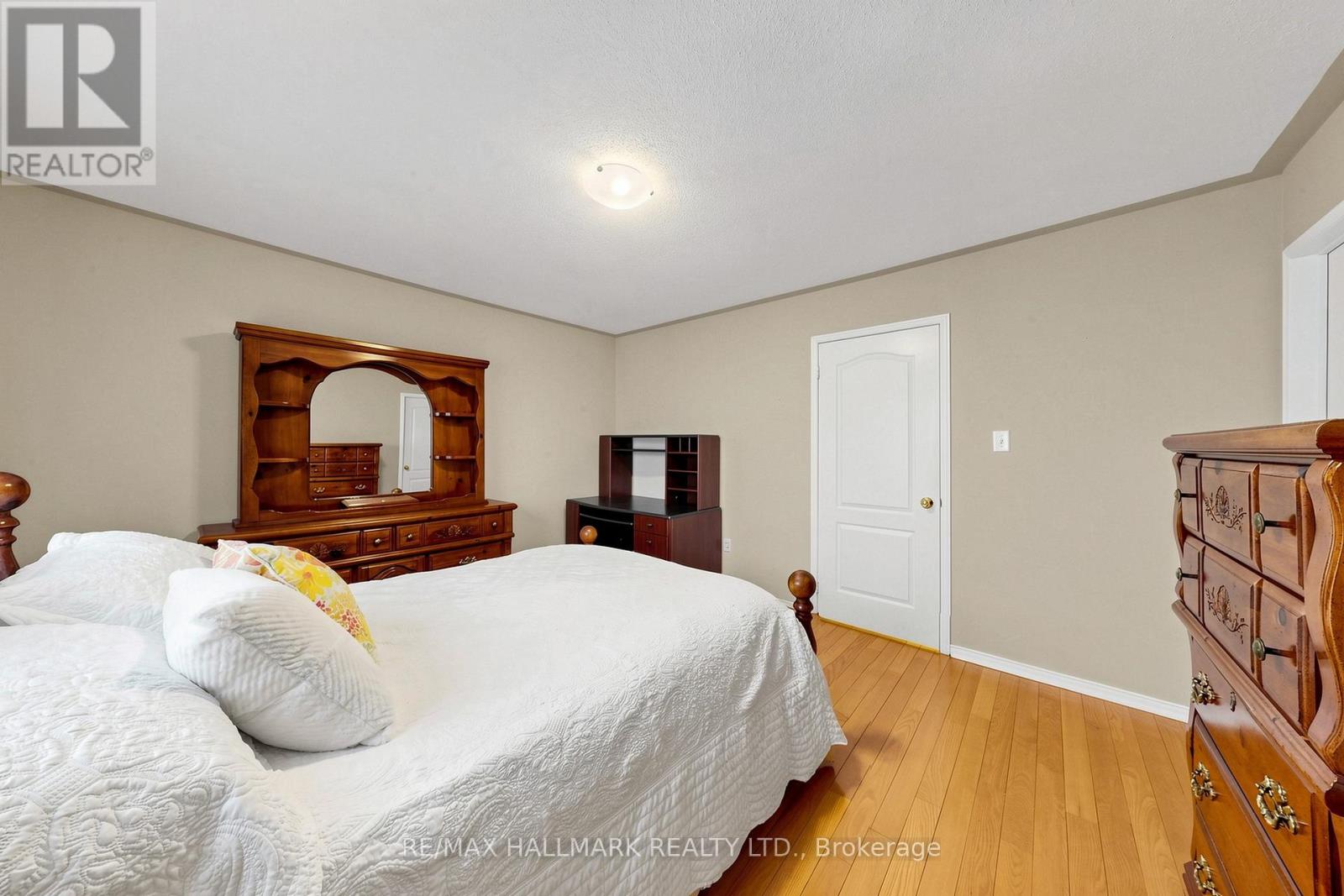 72 Walkview Crescent, Richmond Hill, Ontario  L4E 4H6 - Photo 14 - N13095902