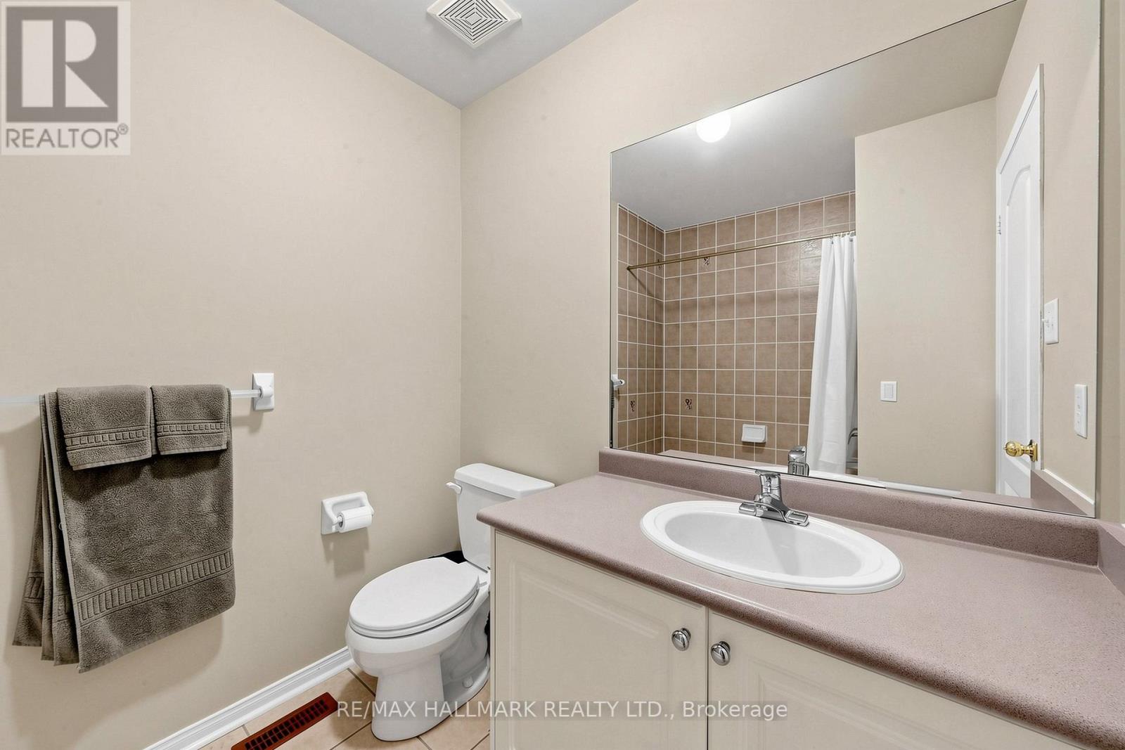 72 Walkview Crescent, Richmond Hill, Ontario  L4E 4H6 - Photo 18 - N13095902