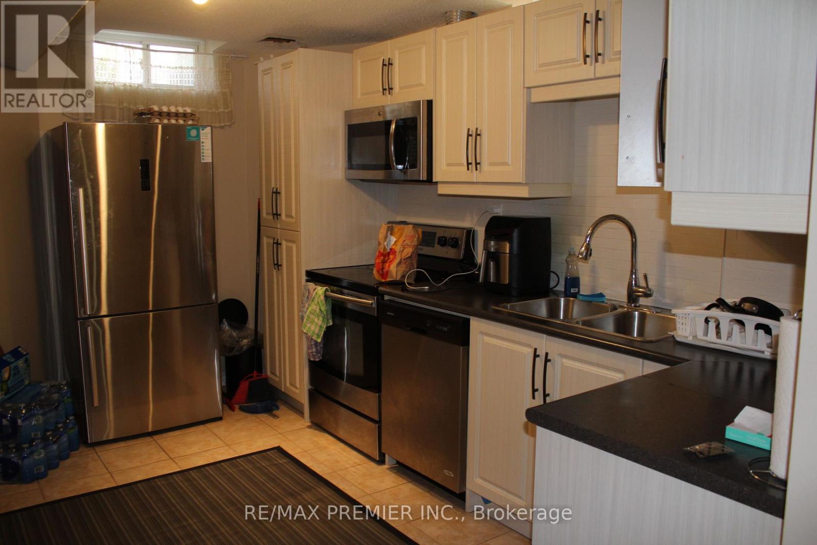 Basement - 262 Isaac Murray Avenue, Vaughan, Ontario  L6A 3E5 - Photo 3 - N13095916