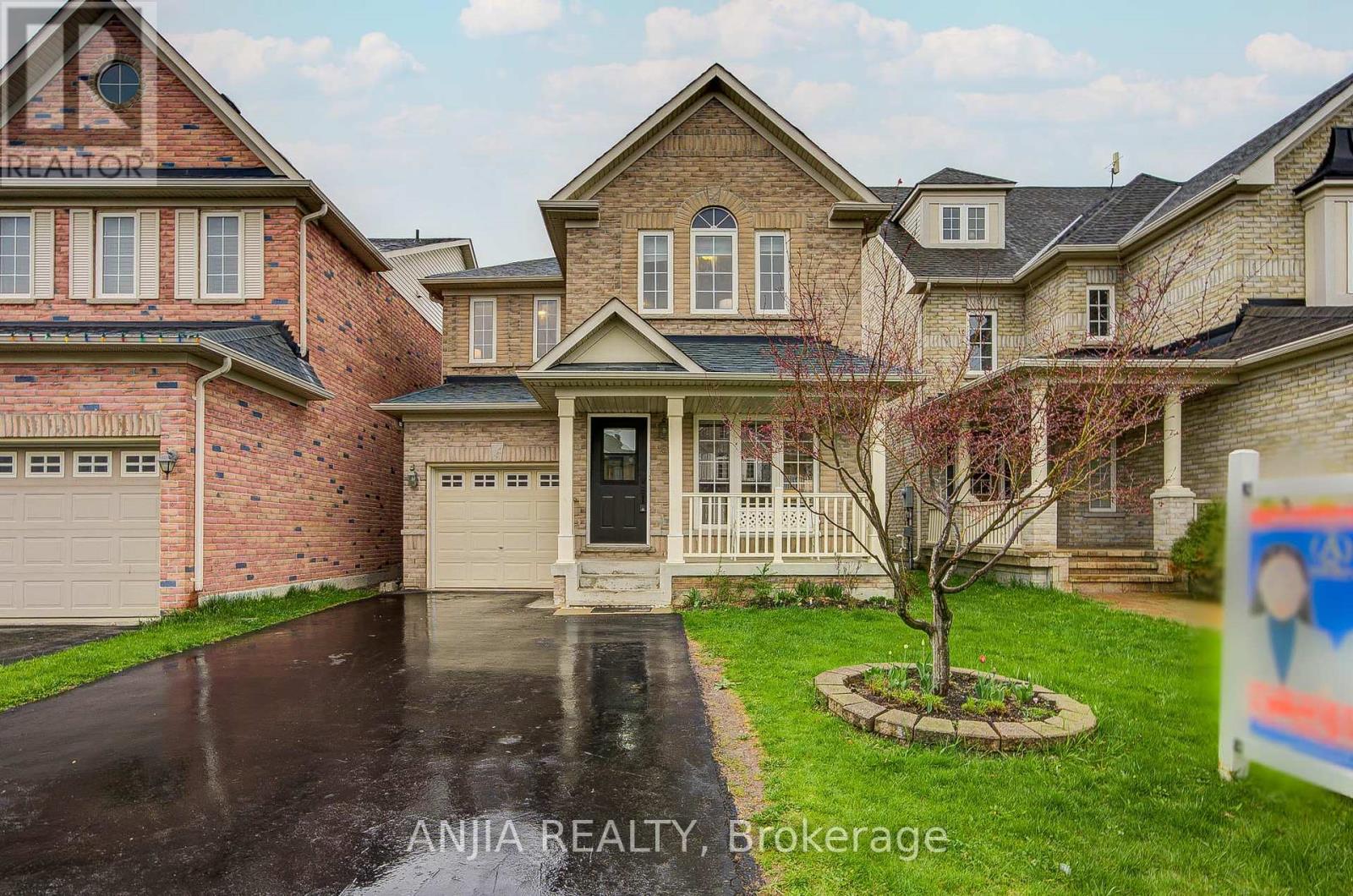 51 Oxfordshire Street, Markham, Ontario  L6C 2Z8 - Photo 1 - N13095984