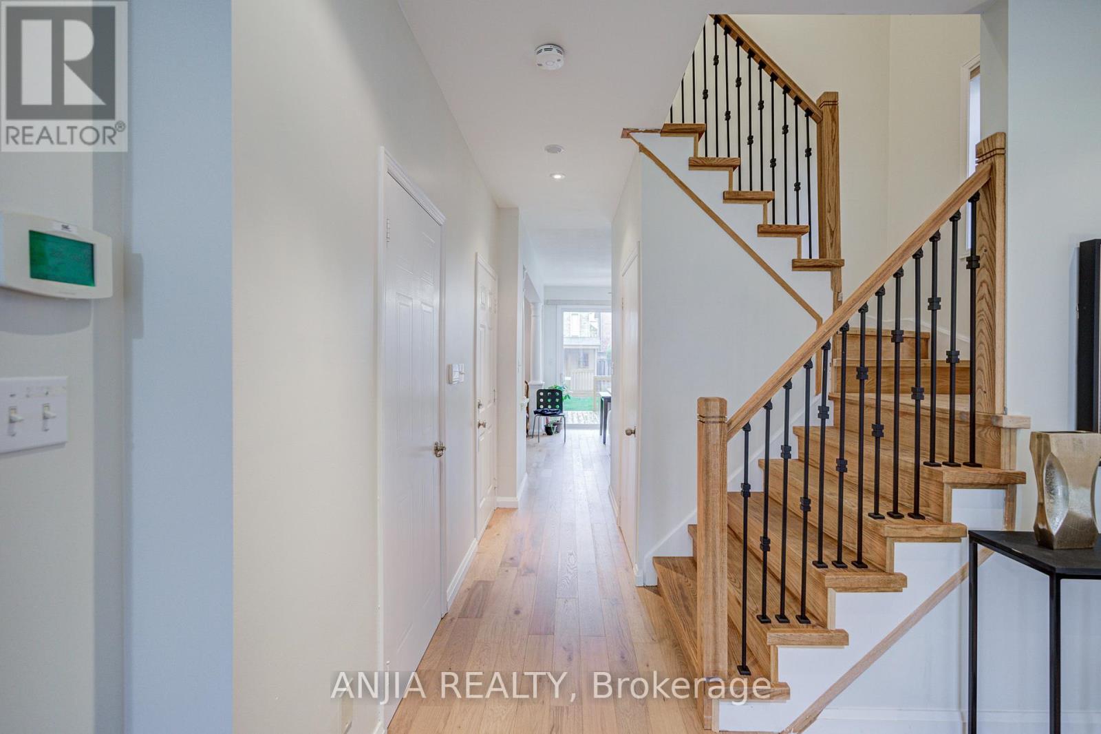 51 Oxfordshire Street, Markham, Ontario  L6C 2Z8 - Photo 10 - N13095984