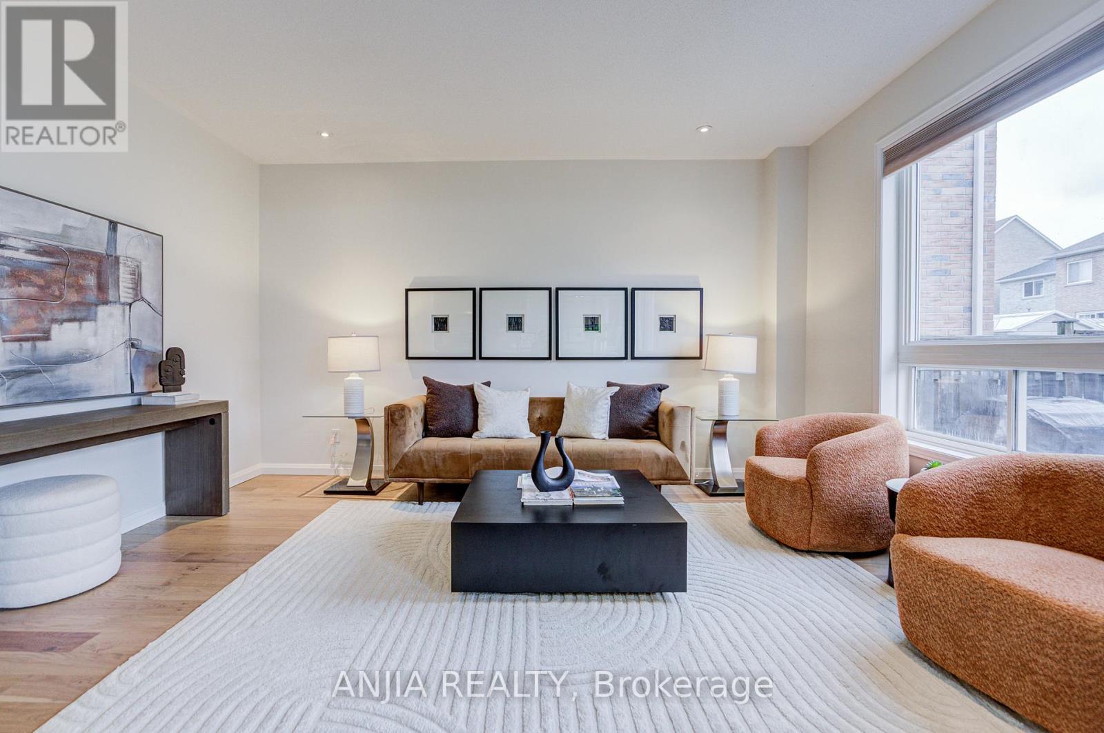 51 Oxfordshire Street, Markham, Ontario  L6C 2Z8 - Photo 11 - N13095984
