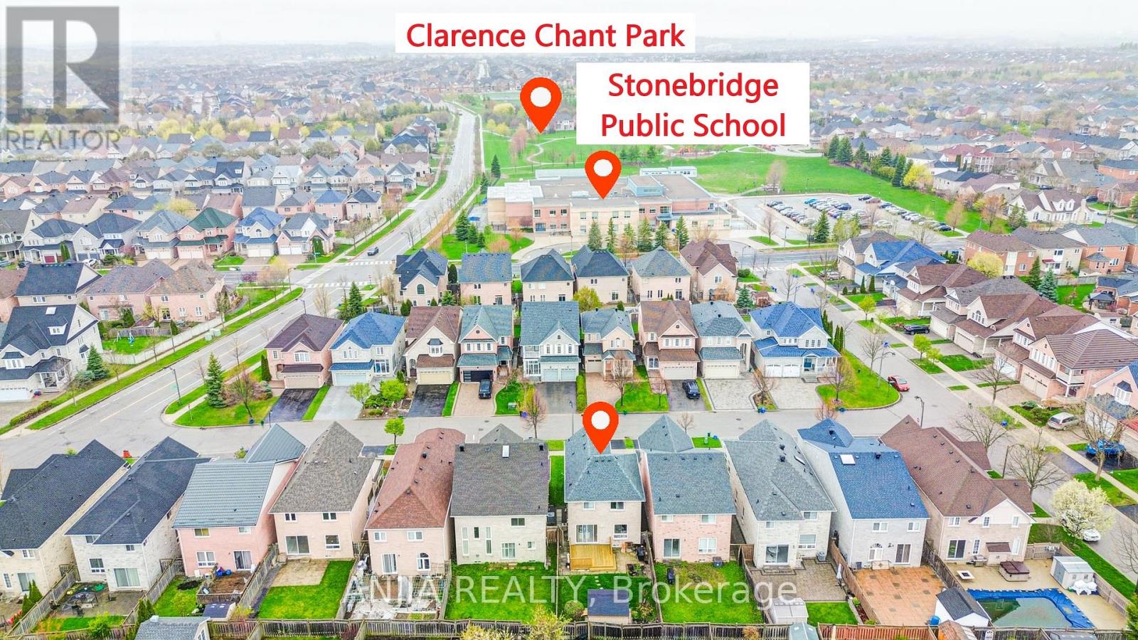 51 Oxfordshire Street, Markham, Ontario  L6C 2Z8 - Photo 3 - N13095984