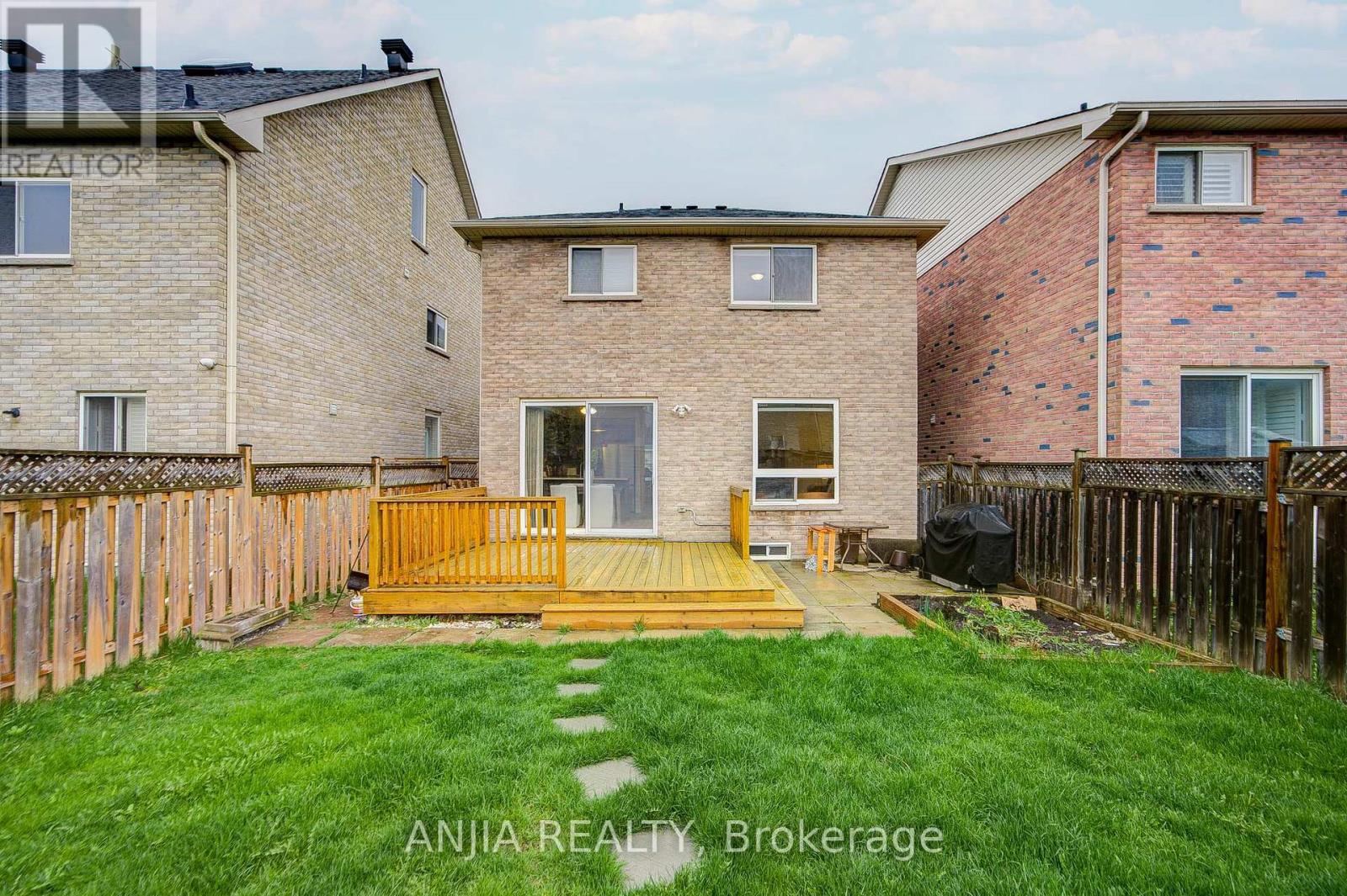 51 Oxfordshire Street, Markham, Ontario  L6C 2Z8 - Photo 49 - N13095984
