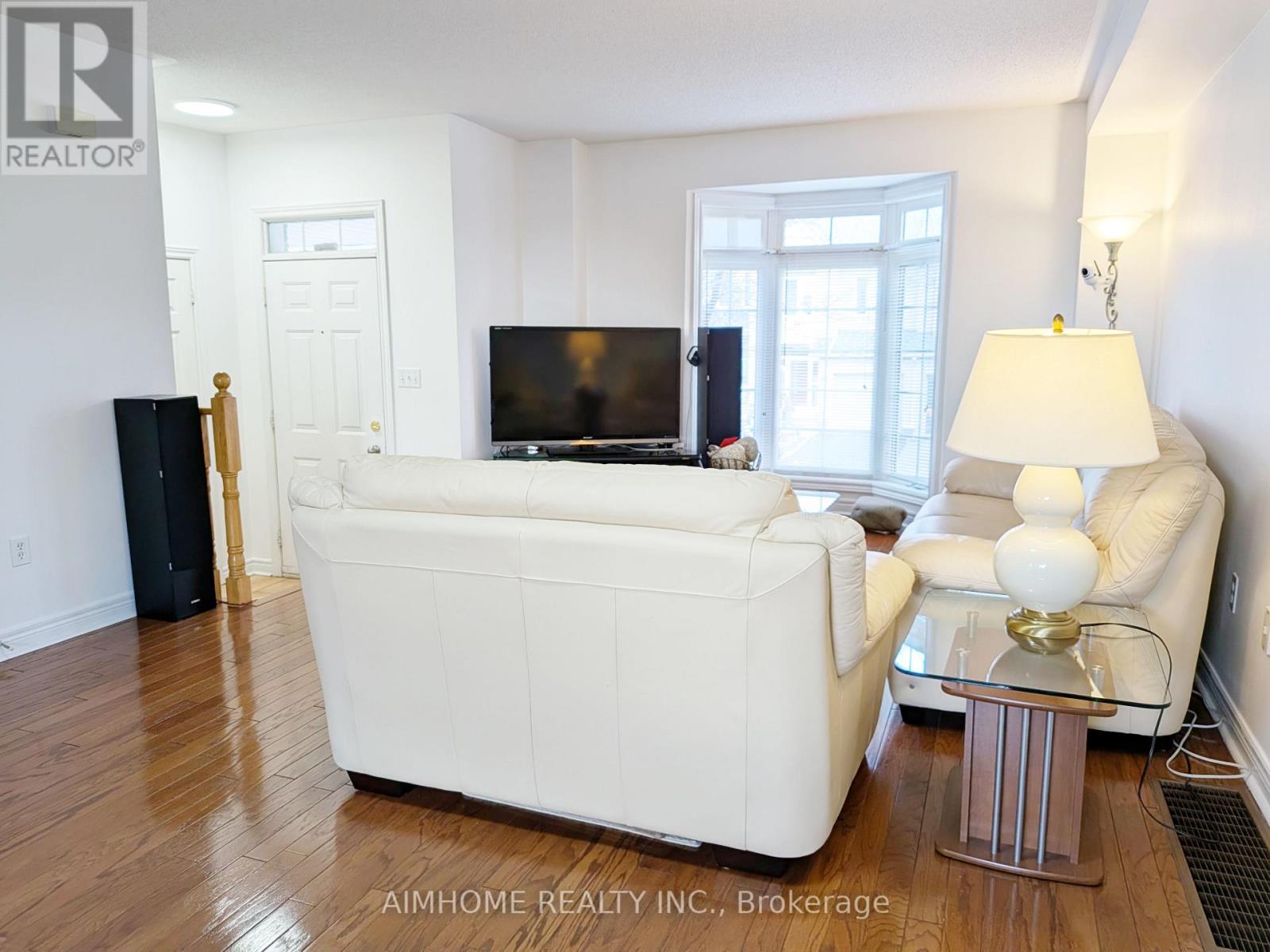 74 Sunway Square, Markham, Ontario  L3P 7X5 - Photo 12 - N13096002