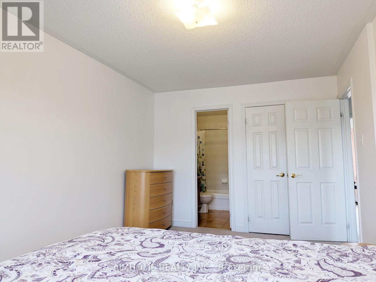 74 Sunway Square, Markham, Ontario  L3P 7X5 - Photo 21 - N13096002