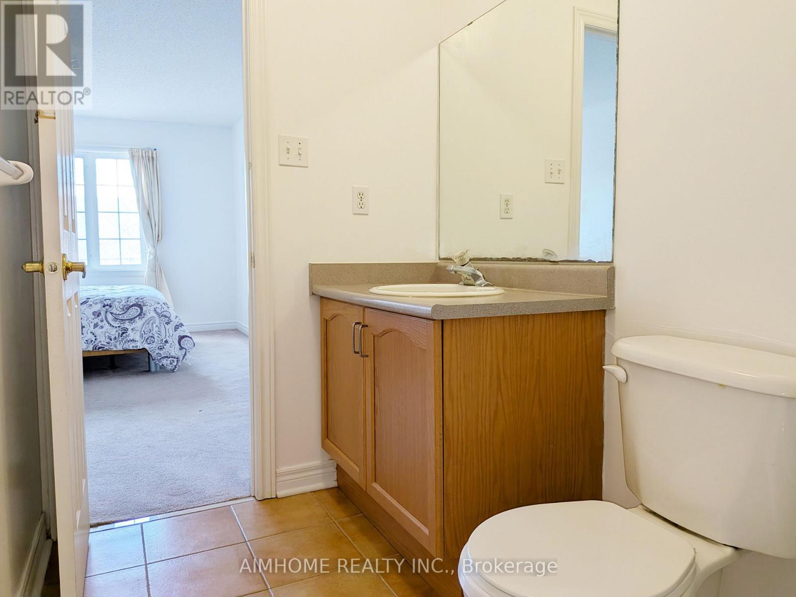 74 Sunway Square, Markham, Ontario  L3P 7X5 - Photo 25 - N13096002