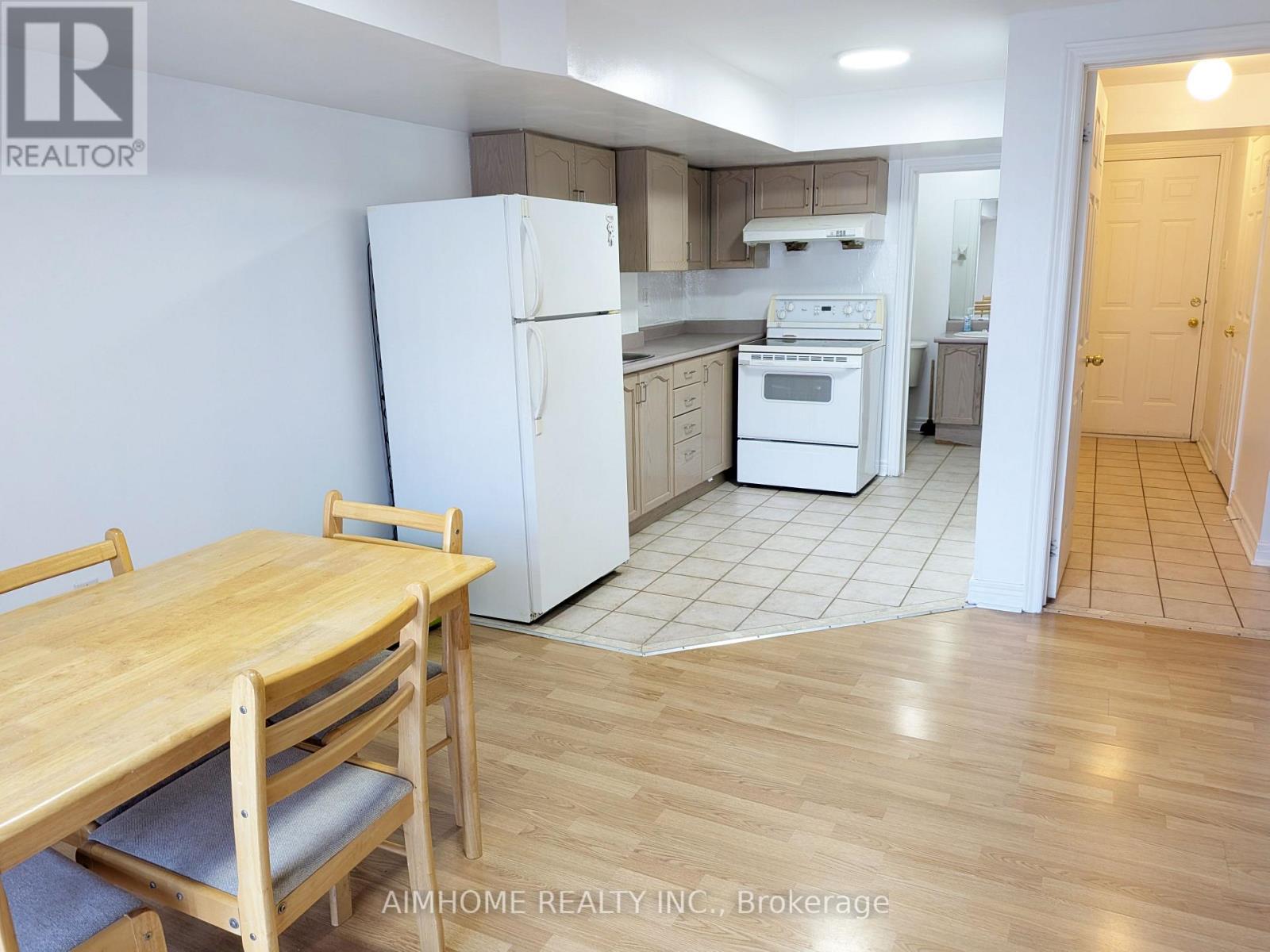 74 Sunway Square, Markham, Ontario  L3P 7X5 - Photo 39 - N13096002