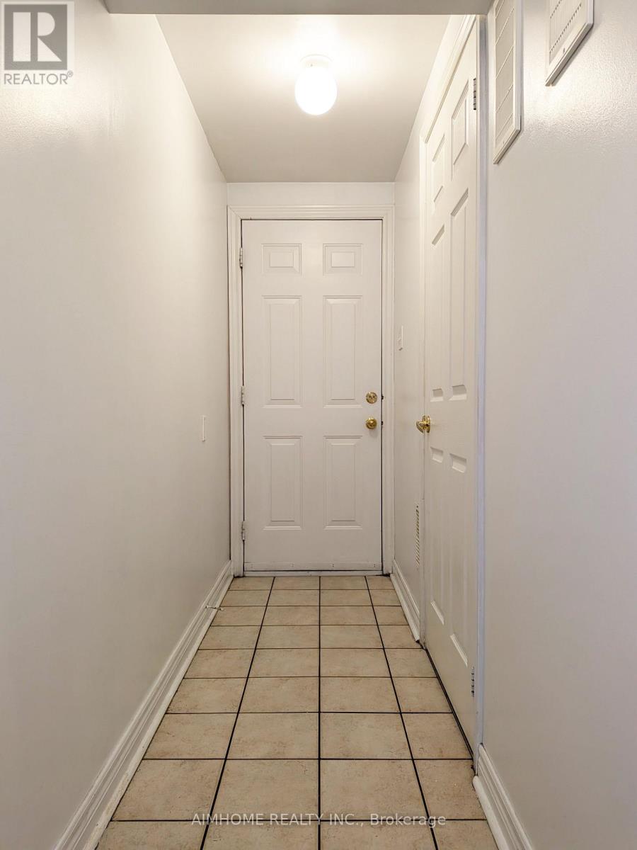 74 Sunway Square, Markham, Ontario  L3P 7X5 - Photo 45 - N13096002