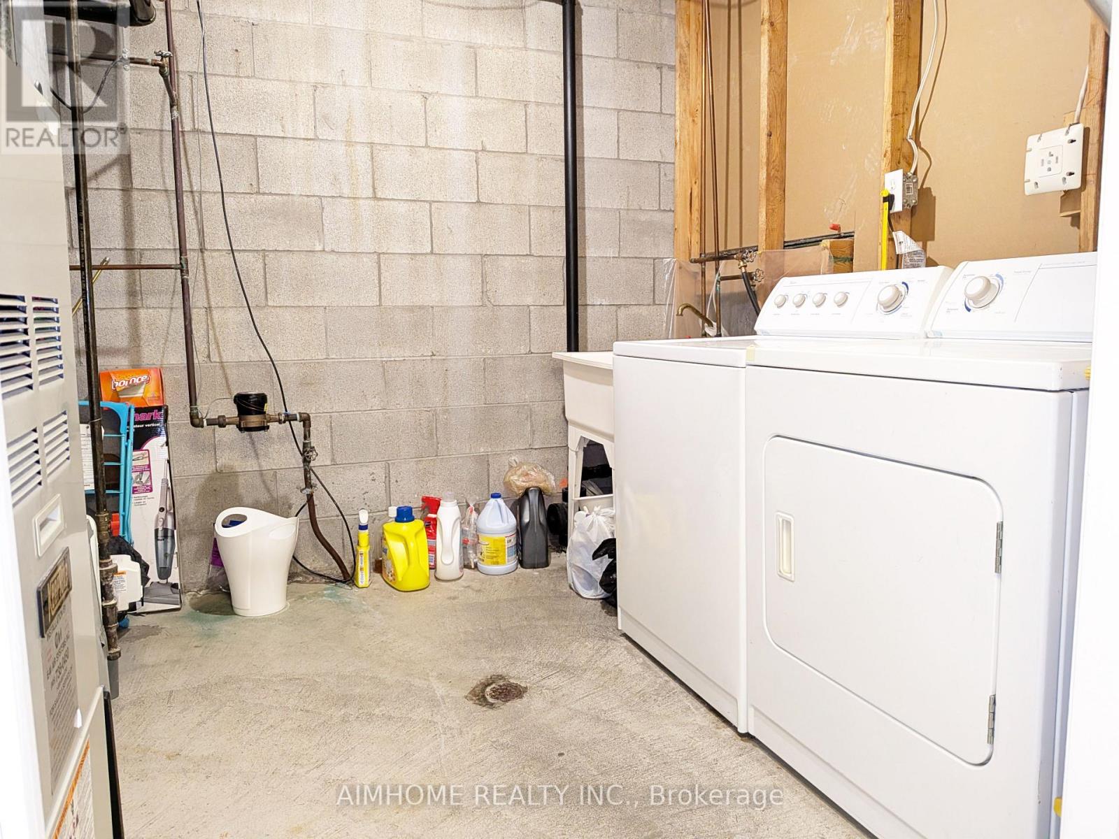 74 Sunway Square, Markham, Ontario  L3P 7X5 - Photo 46 - N13096002