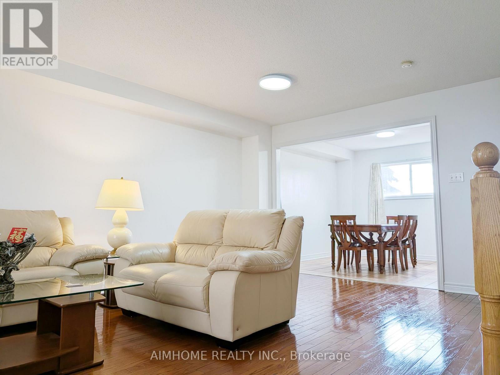 74 Sunway Square, Markham, Ontario  L3P 7X5 - Photo 5 - N13096002