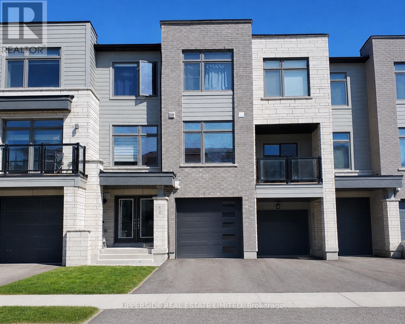 52 Vantage Loop Street, Newmarket, Ontario  L3X 0K8 - Photo 1 - N13096004