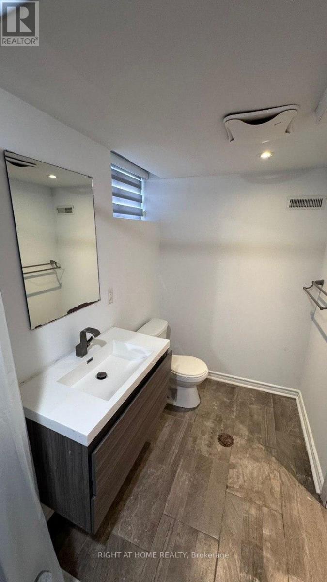 58 Foreht (Basement) Crescent, Aurora, Ontario  L4G 3E8 - Photo 2 - N13096026