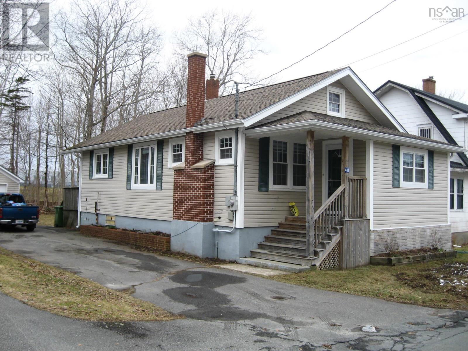 48 Park Street, Liverpool, Nova Scotia  B0T 1K0 - Photo 1 - 202605036