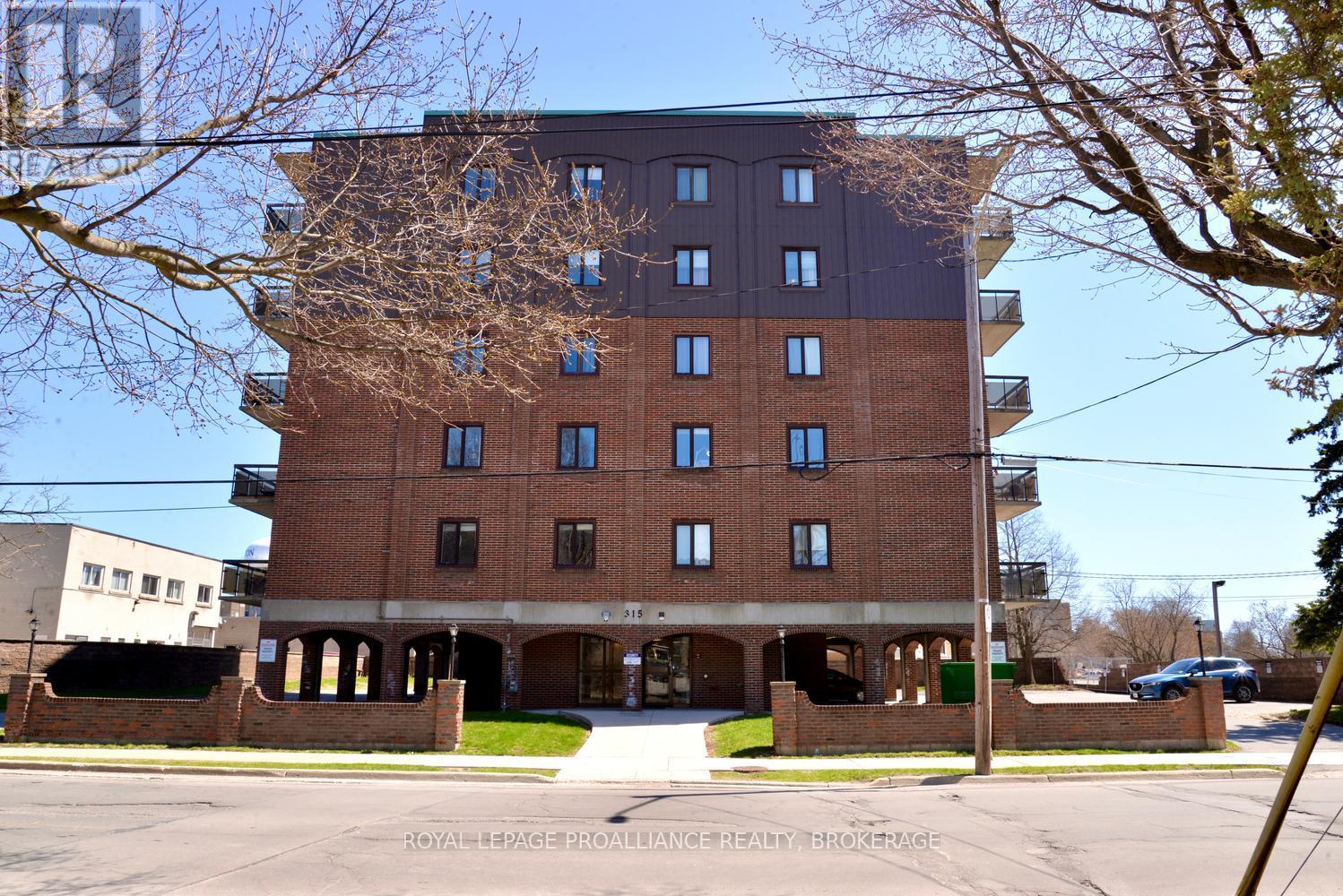 203 - 315 Regent Street, Kingston, Ontario  K7L 4K7 - Photo 1 - X13095826