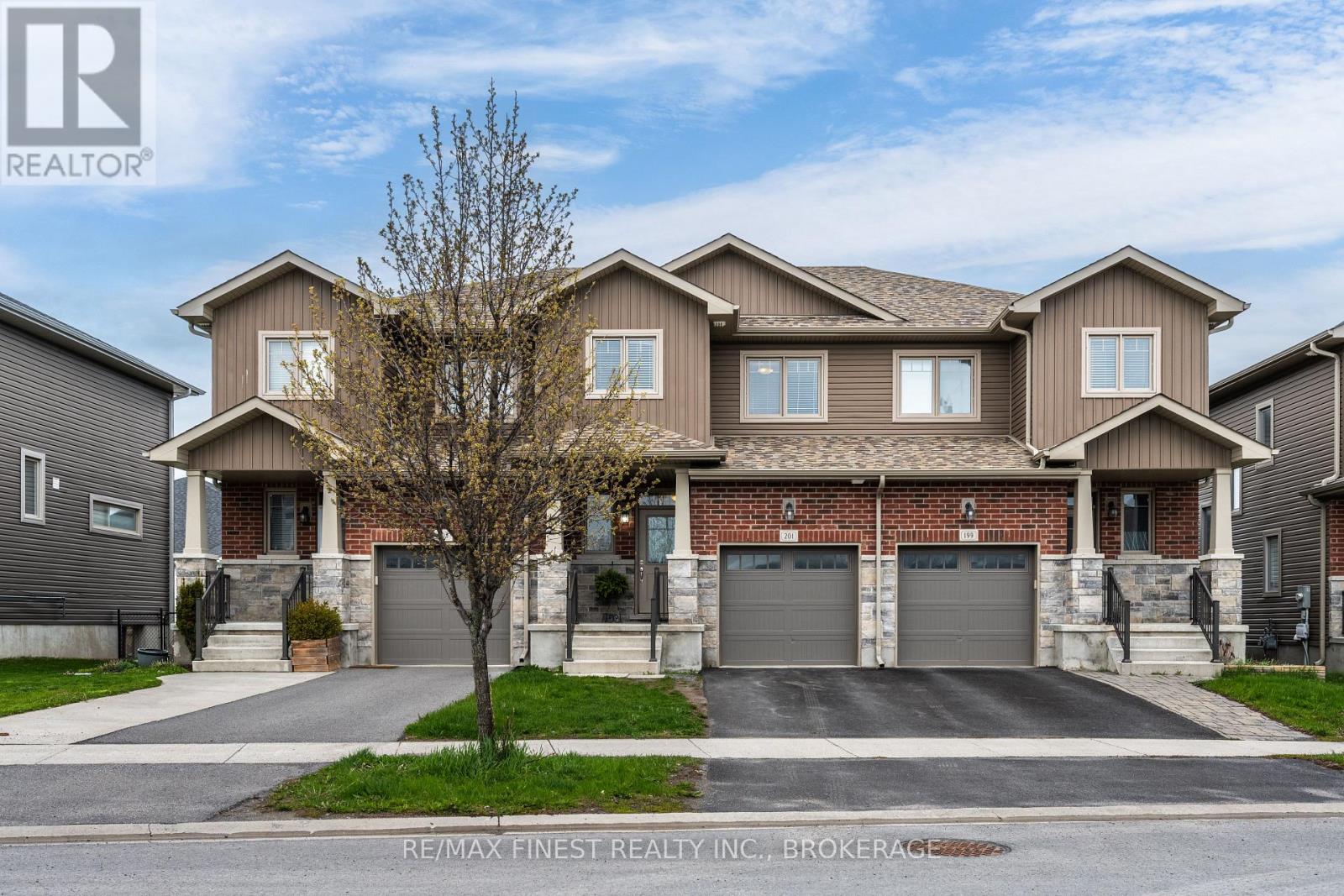 201 PRATT DRIVE, Loyalist, Ontario