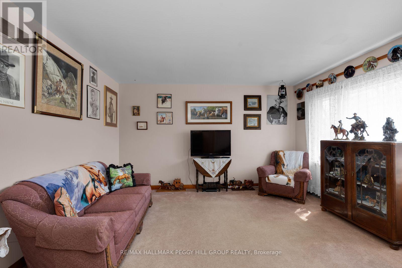 104 Henry Street, Barrie (Queen's Park), Ontario  L4N 1C8 - Photo 2 - S13096072