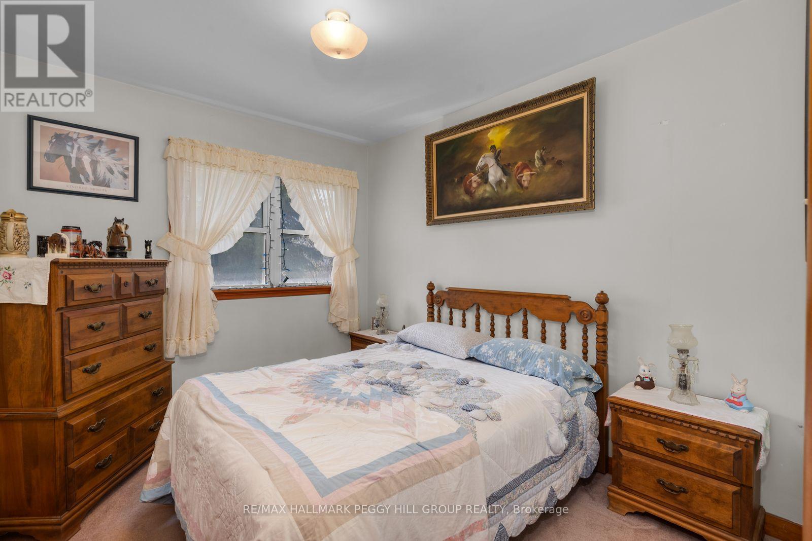 104 Henry Street, Barrie (Queen's Park), Ontario  L4N 1C8 - Photo 7 - S13096072