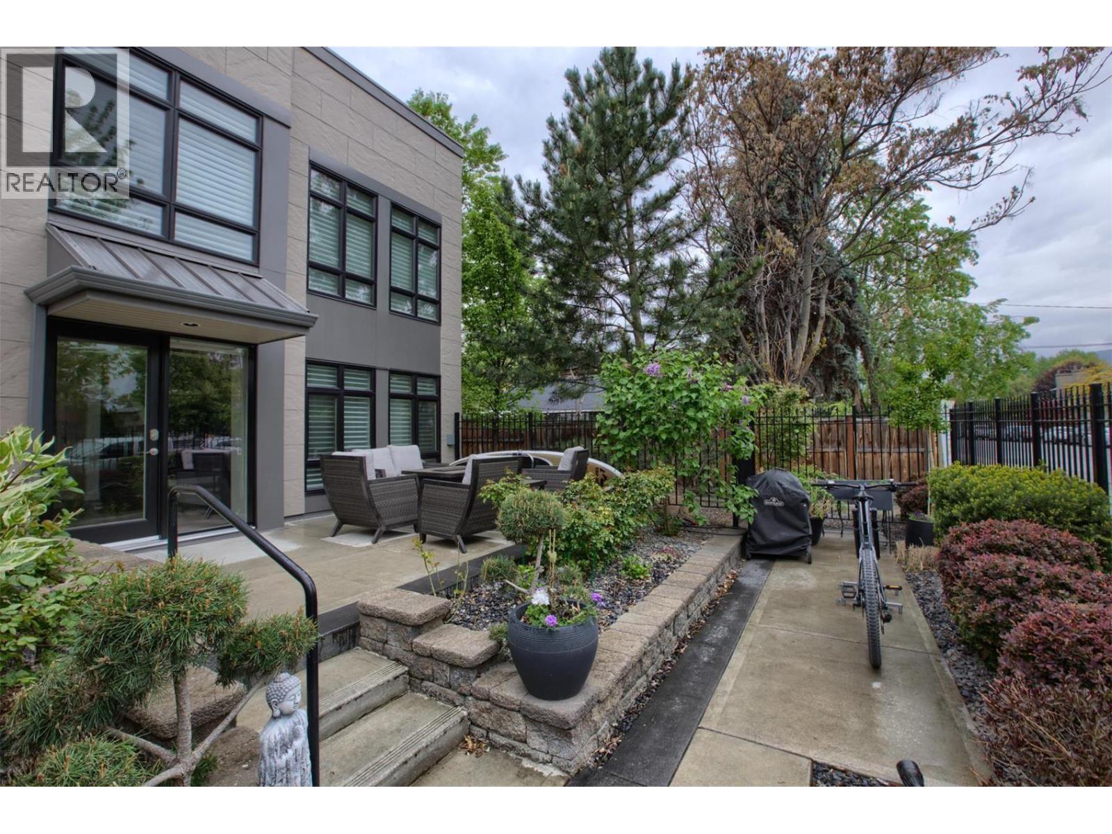 457 West Avenue Unit# 108 Kelowna Photo 2