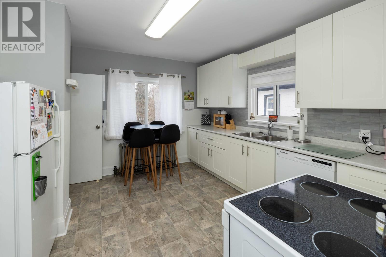293 High St S, Thuder Bay, Ontario  P7B 3K9 - Photo 4 - TB2600856
