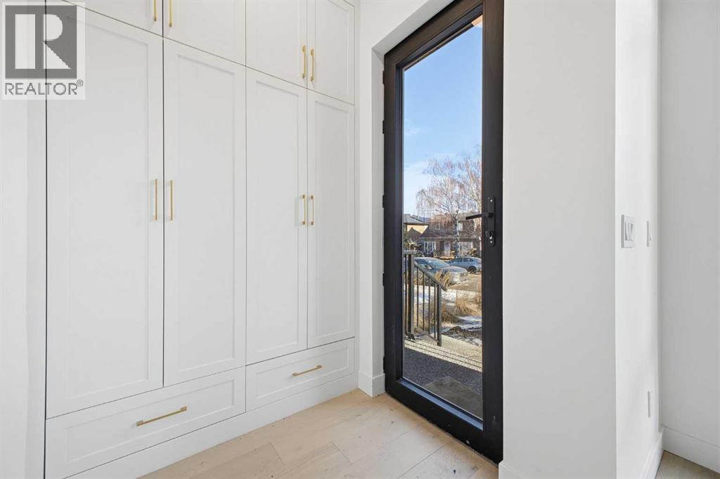 1427 26a Street SW, Calgary, Alberta  T3C 1K9 - Photo 4 - A2286048