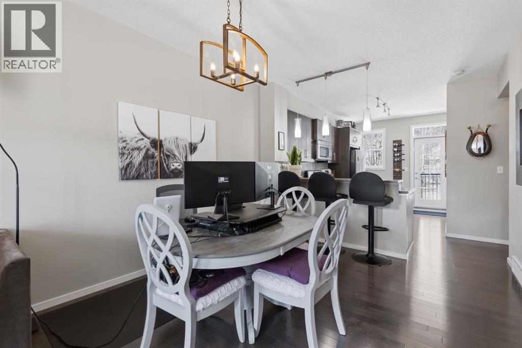 412 Ascot Circle Sw, Calgary, Alberta  T3H 0X3 - Photo 11 - A2299304