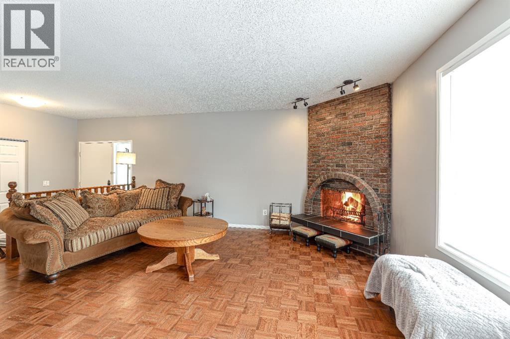 824 Whitemont Drive Ne, Calgary, Alberta  T1Y 3N1 - Photo 3 - A2299462