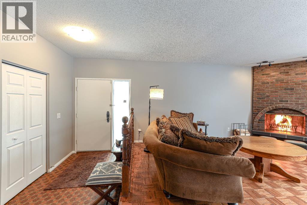 824 Whitemont Drive Ne, Calgary, Alberta  T1Y 3N1 - Photo 5 - A2299462