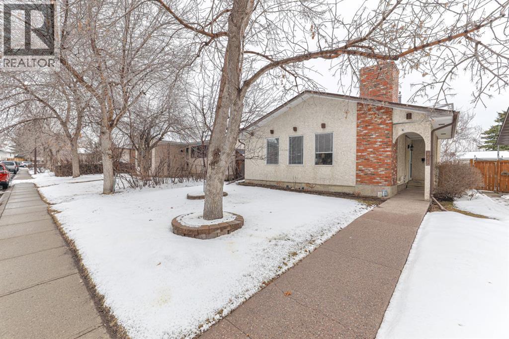 824 Whitemont Drive Ne, Calgary, Alberta  T1Y 3N1 - Photo 1 - A2299462