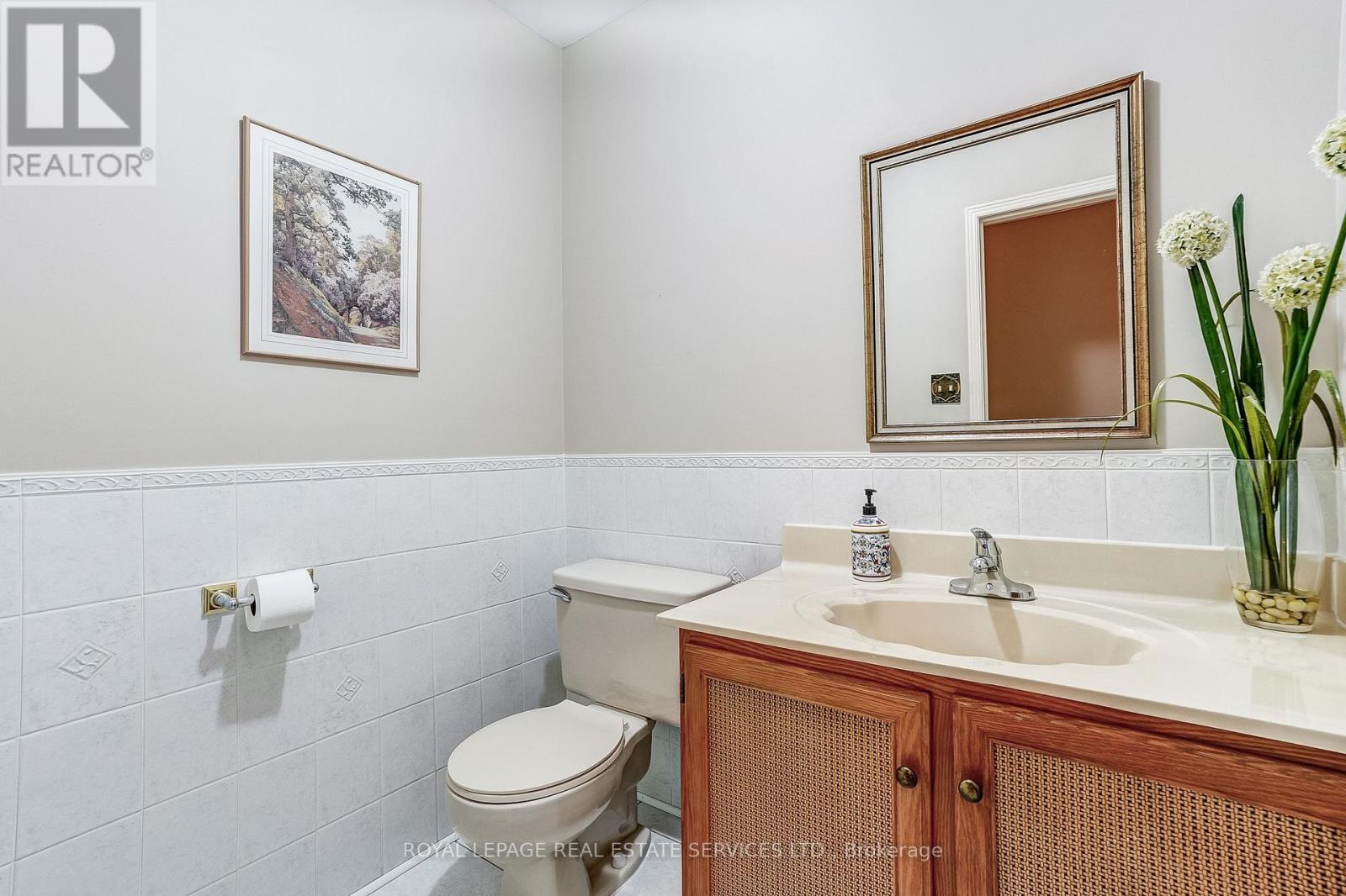 4217 Schneider Court, Mississauga, Ontario  L5B 3N8 - Photo 18 - W13095660