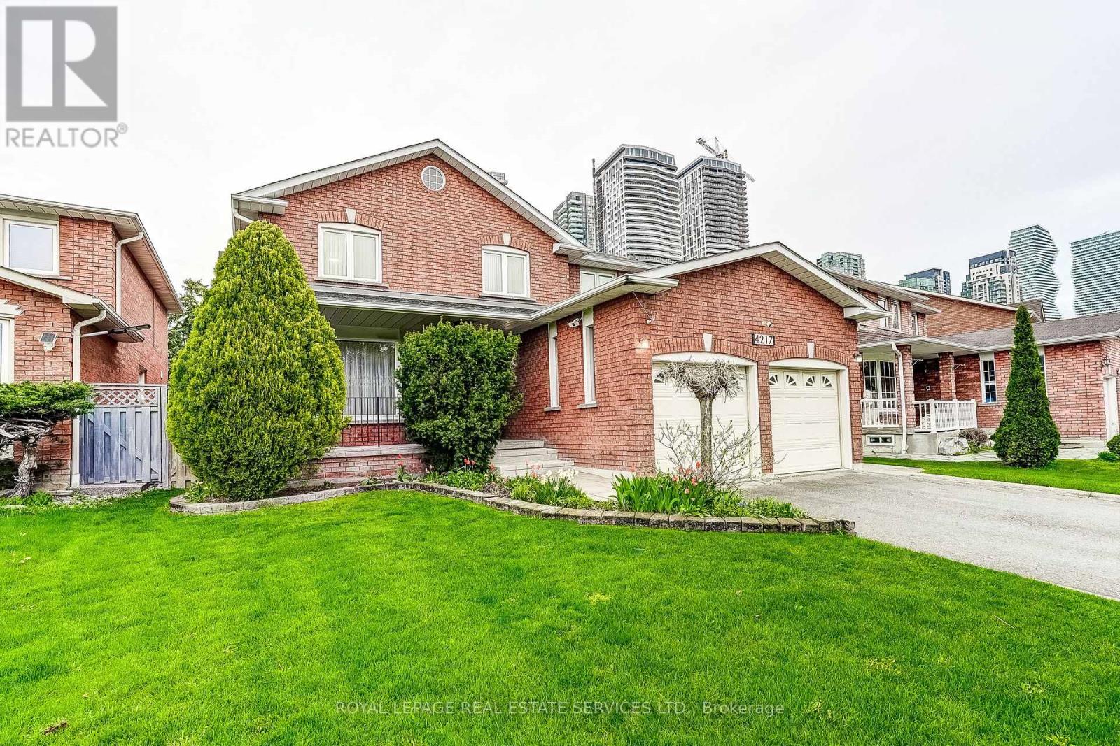 4217 Schneider Court, Mississauga, Ontario  L5B 3N8 - Photo 2 - W13095660