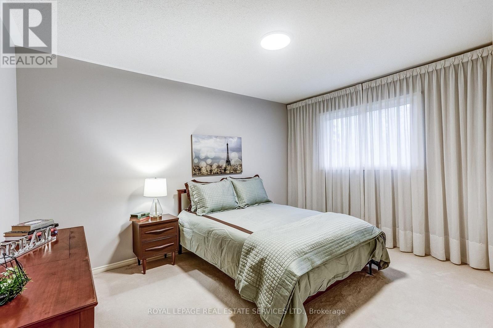 4217 Schneider Court, Mississauga, Ontario  L5B 3N8 - Photo 25 - W13095660