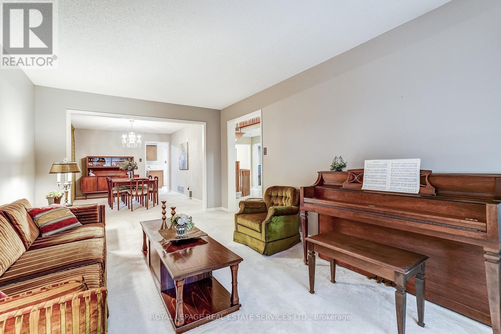 4217 Schneider Court, Mississauga, Ontario  L5B 3N8 - Photo 7 - W13095660