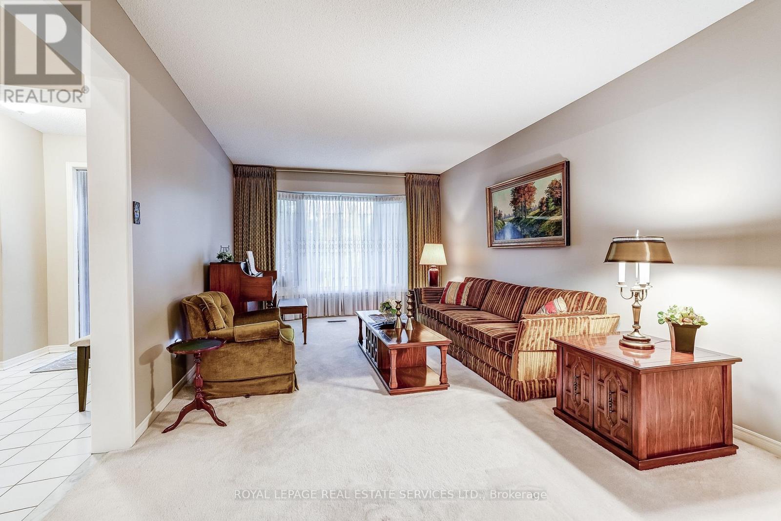 4217 Schneider Court, Mississauga, Ontario  L5B 3N8 - Photo 9 - W13095660