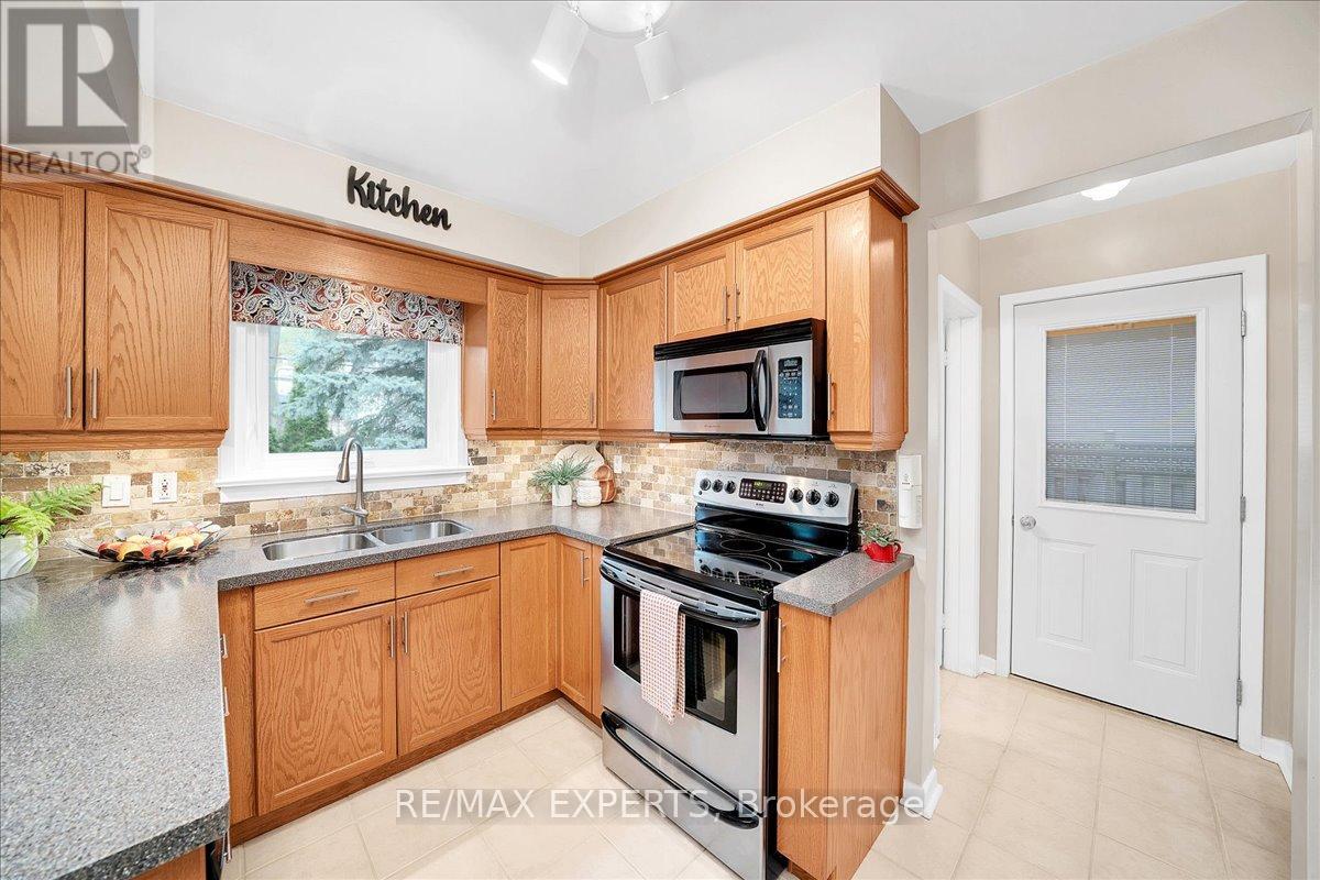 239 Mill Road, Toronto, Ontario  M9C 1Y3 - Photo 13 - W13095722