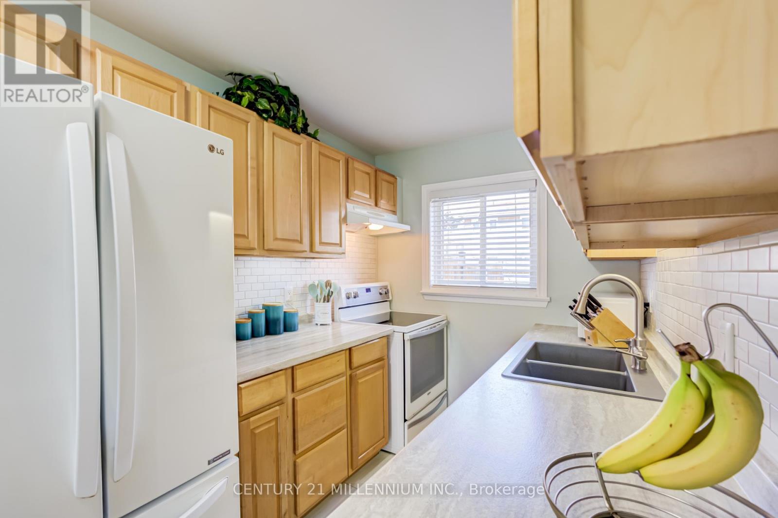 17 - 17 Craigleigh Crescent, Brampton, Ontario  L6T 2E3 - Photo 10 - W13095724