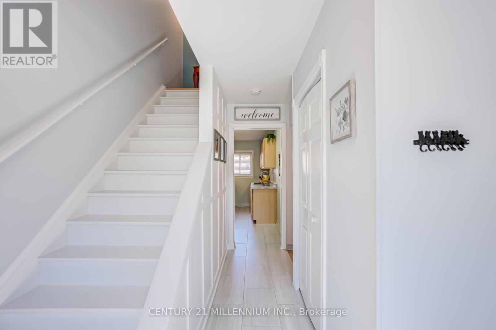 17 - 17 Craigleigh Crescent, Brampton, Ontario  L6T 2E3 - Photo 4 - W13095724