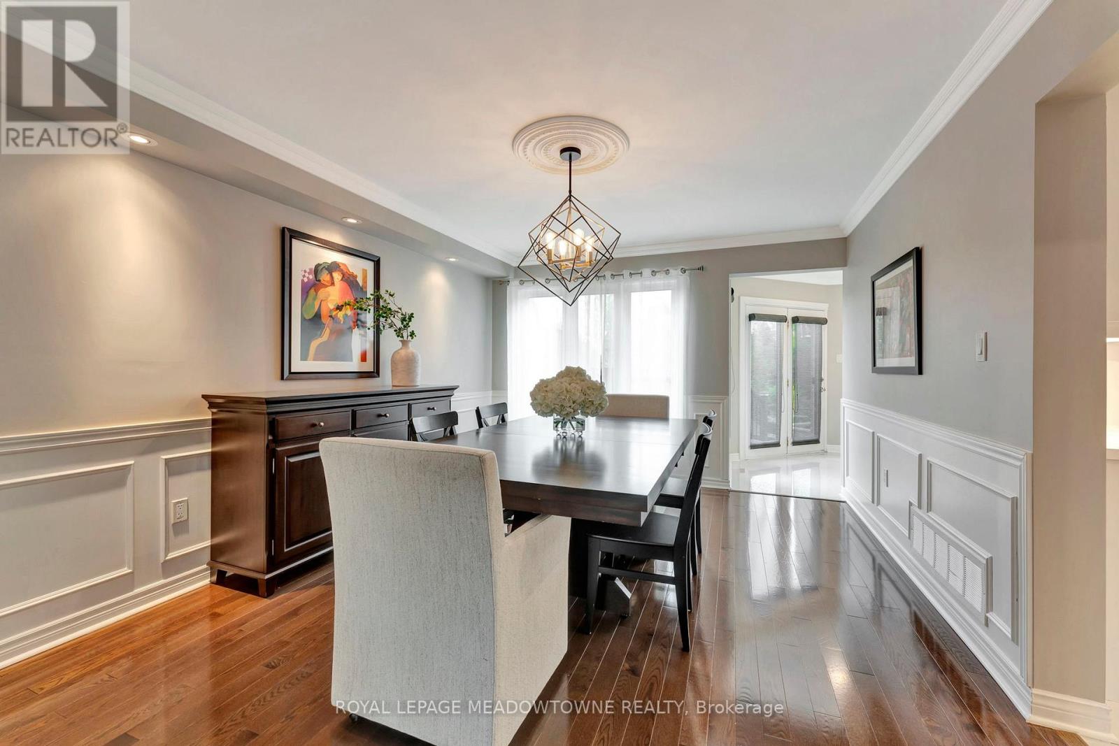 2008 Peak Place, Oakville, Ontario  L6H 5T2 - Photo 4 - W13095756
