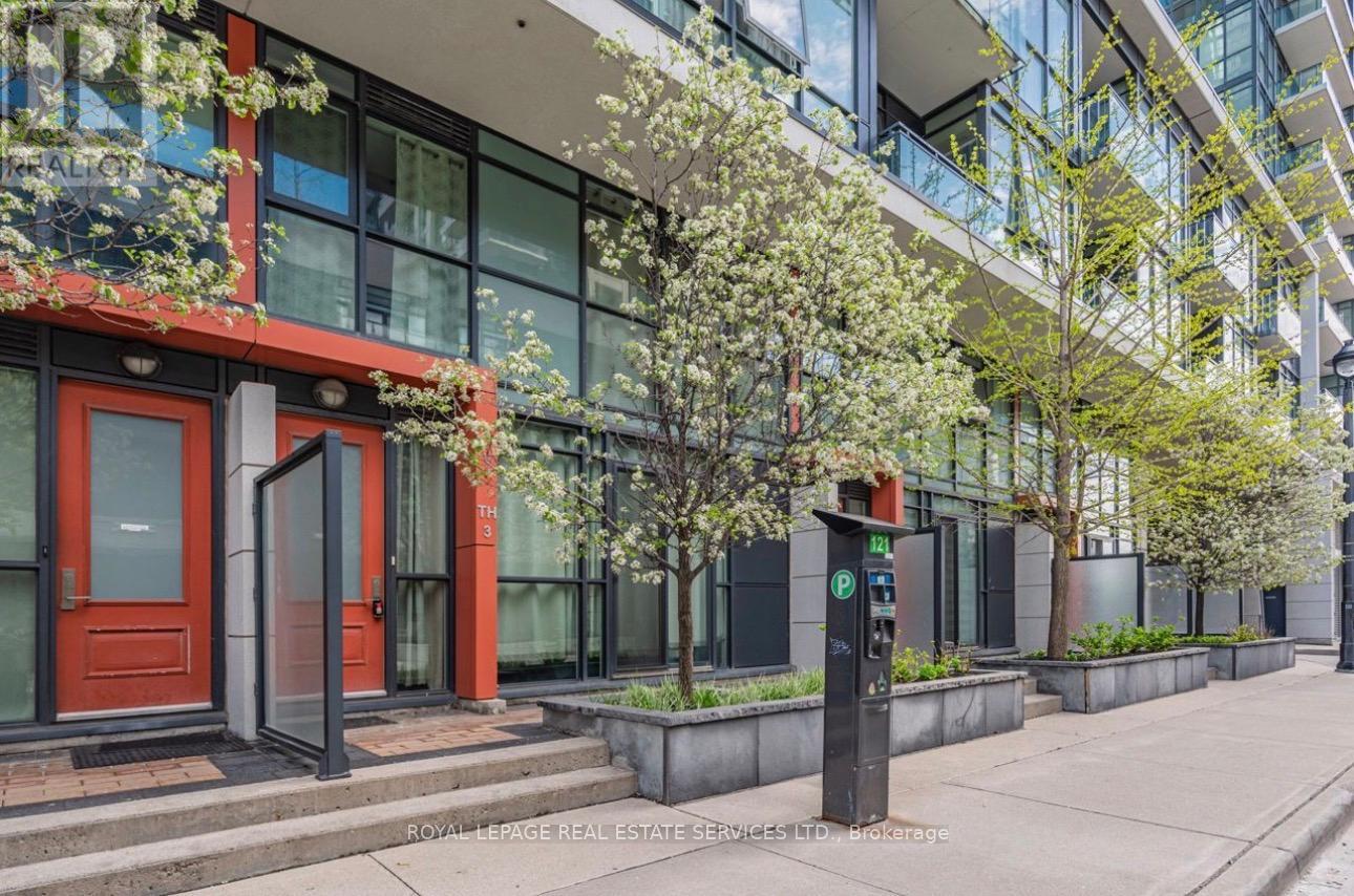 Th3 - 4065 Brickstone Mews, Mississauga, Ontario  L5B 0G3 - Photo 2 - W13095804