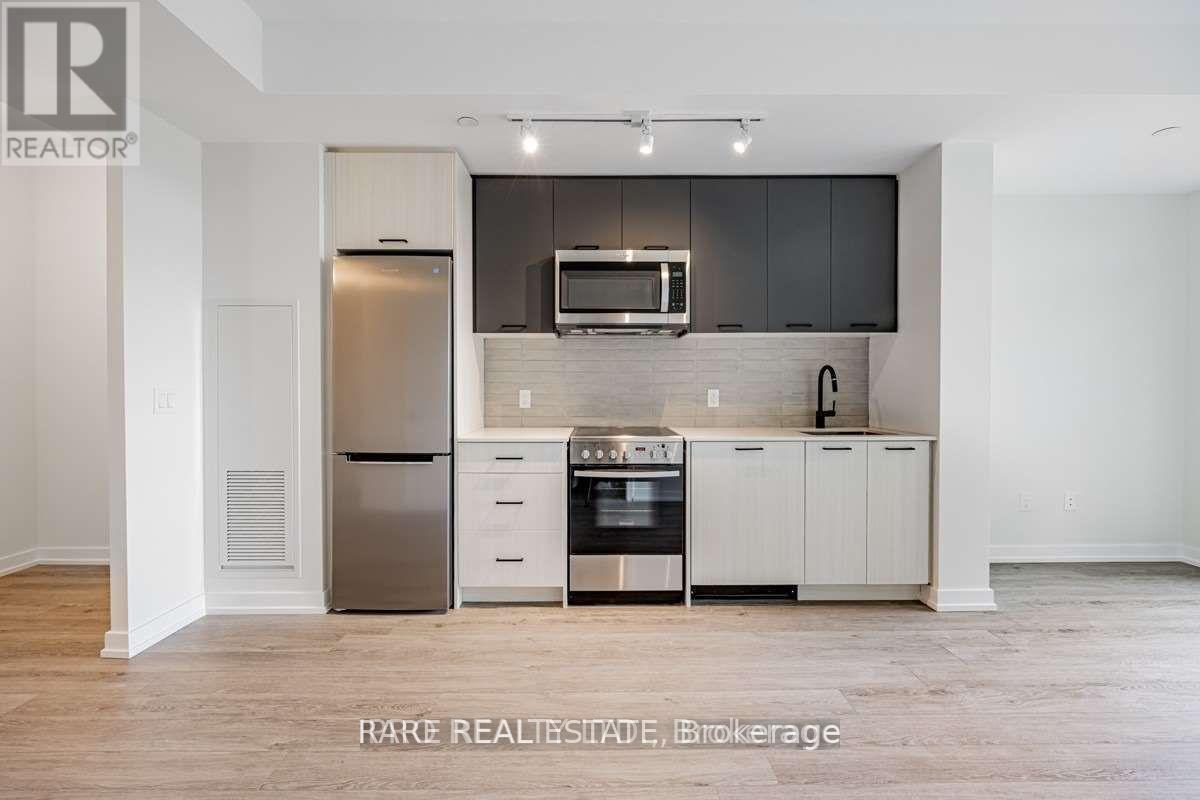 415 - 2300 St Clair Avenue W, Toronto, Ontario  M6N 0B3 - Photo 2 - W13095848
