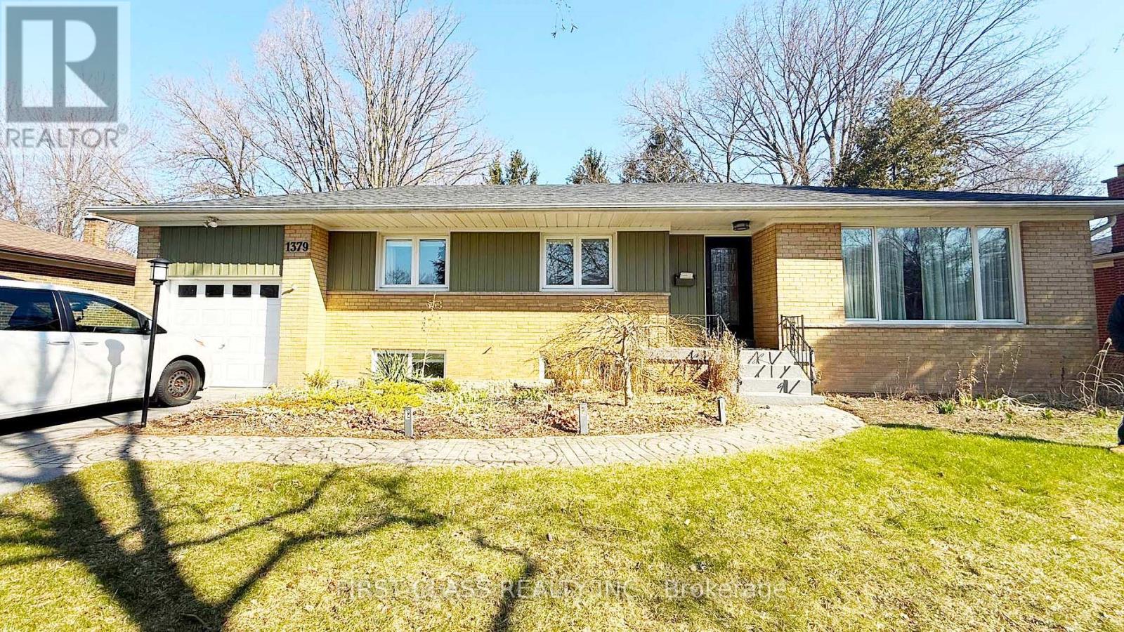 1379 Willowdown Road, Oakville, Ontario  L6L 1X2 - Photo 1 - W13095910