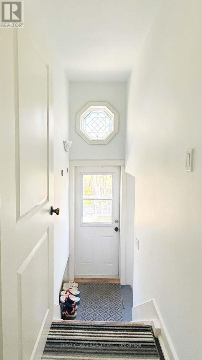 1379 Willowdown Road, Oakville, Ontario  L6L 1X2 - Photo 22 - W13095910