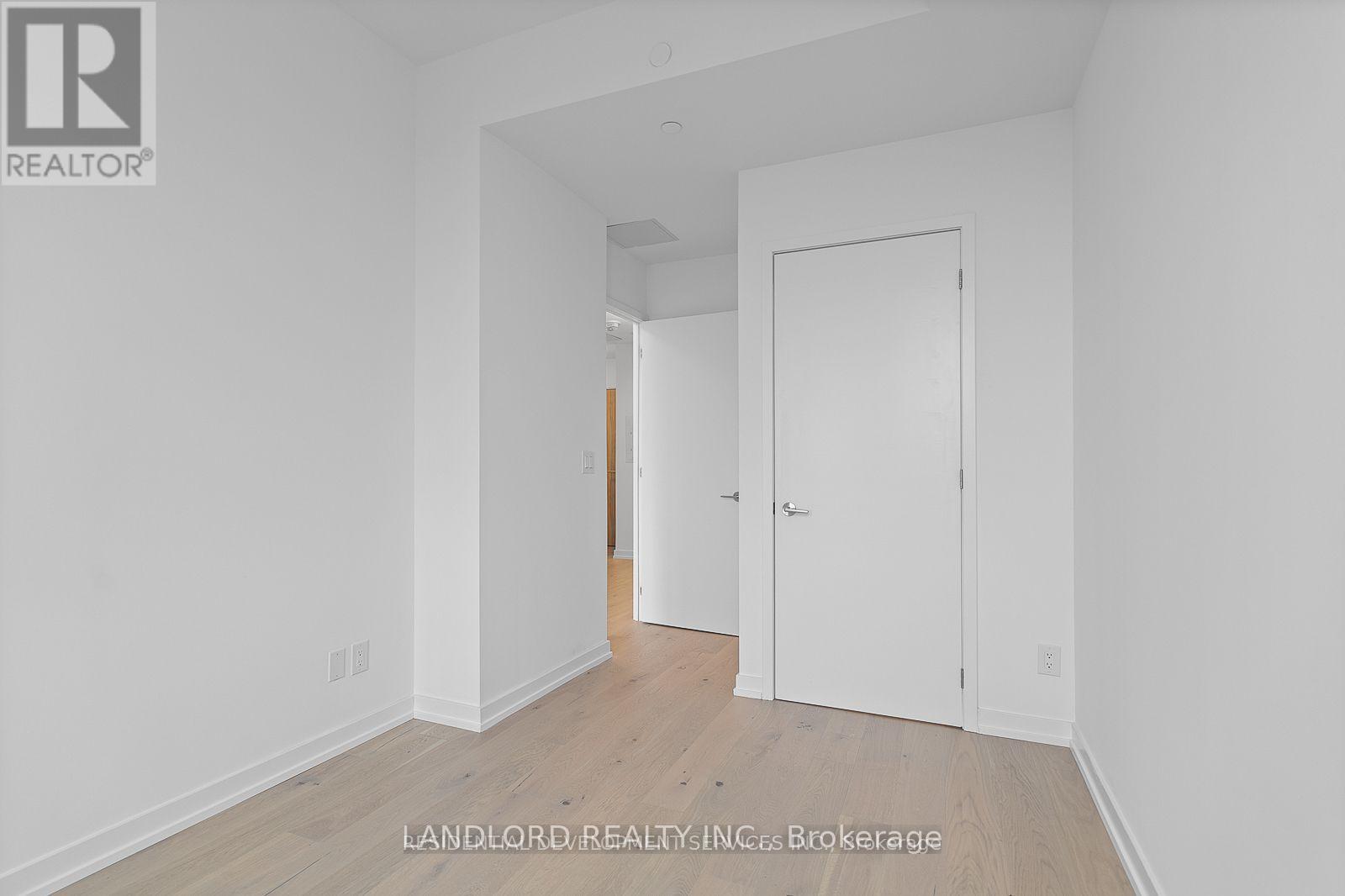 1210 - 3100 Keele Street, Toronto, Ontario  M3M 0E1 - Photo 14 - W13095918