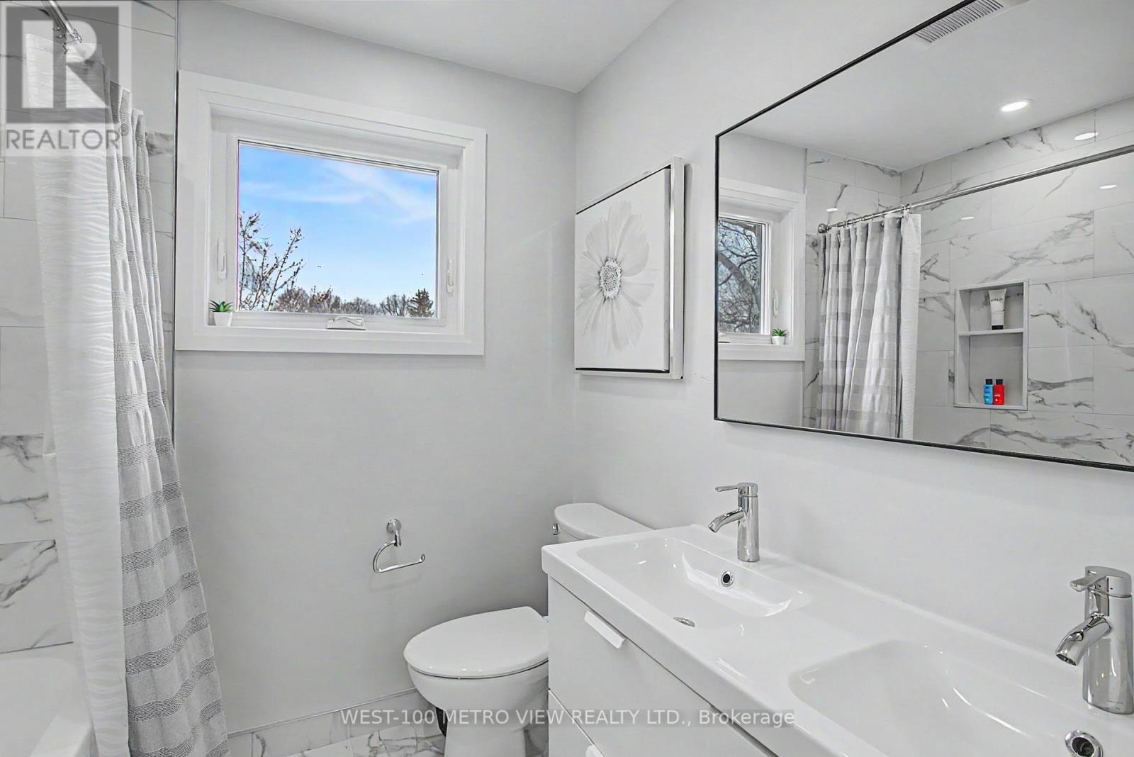 2144 Sandringham Drive, Burlington, Ontario  L7P 1T9 - Photo 15 - W13095920