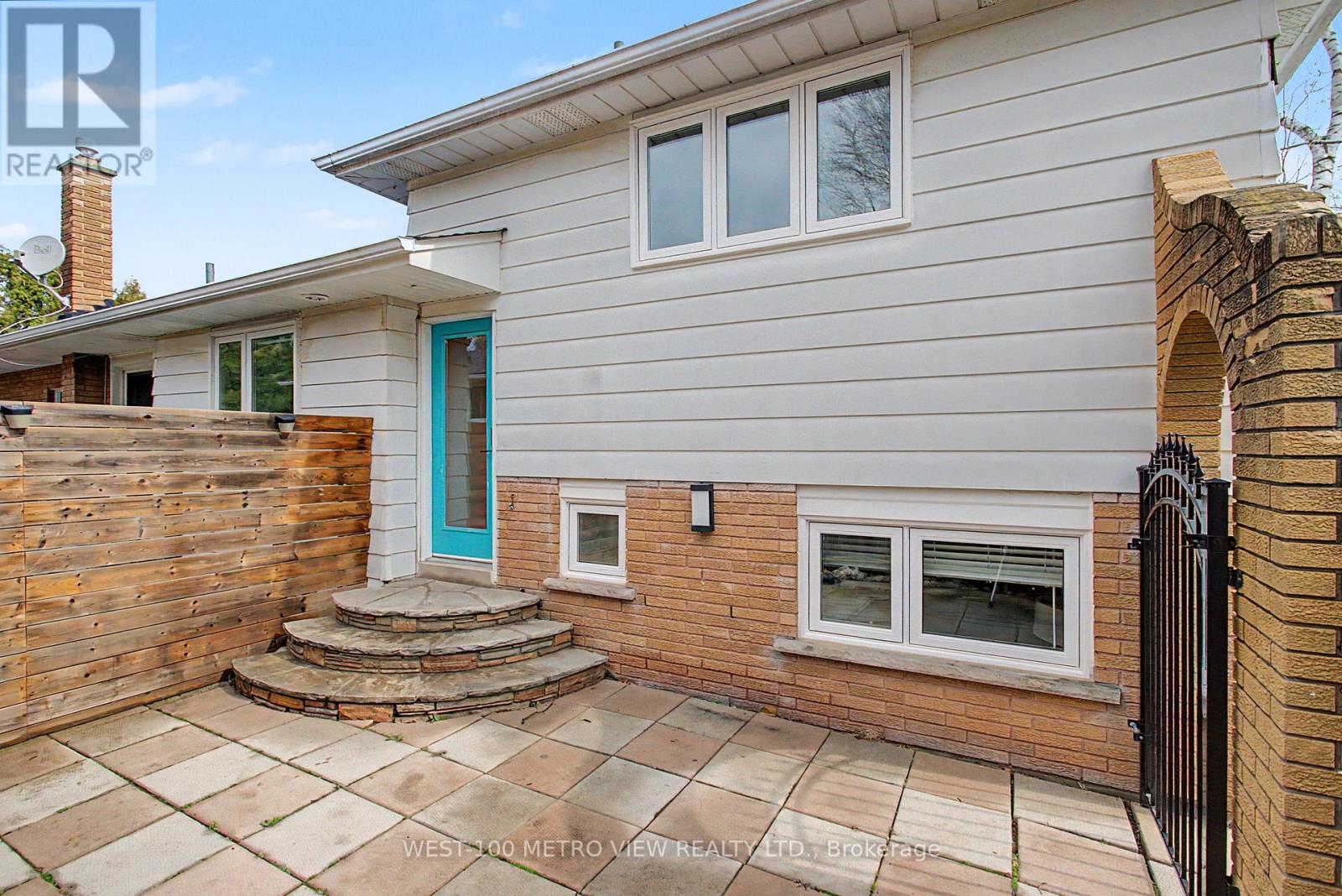 2144 Sandringham Drive, Burlington, Ontario  L7P 1T9 - Photo 21 - W13095920